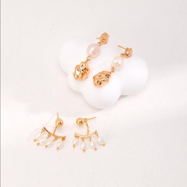 Versatile Grain Pearls Earrings/Studs - Ma'at