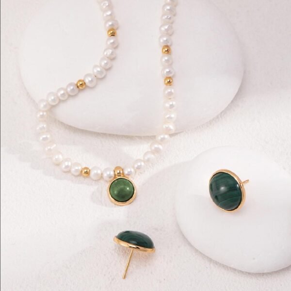 Water Grass Agate and Pearl Necklace - Elizabeth